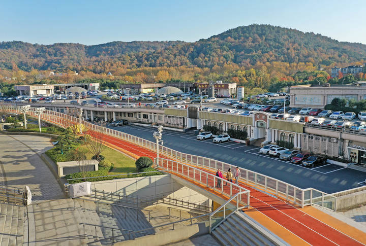 改造后的黄龙体育馆图文,黄龙体育中心场馆改造完成