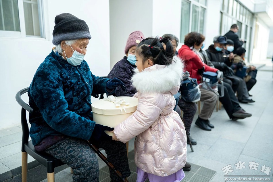 美德活动幼儿园小班,庆元旦迎新年礼仪嘉年华亲子活动