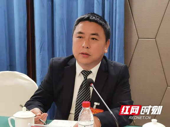 “老茶人”因何成为“腊肉刘”？益阳这位人大代表的建议“有那味儿”