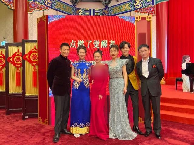 段奕宏跟刘德华合影,段奕宏刘德华