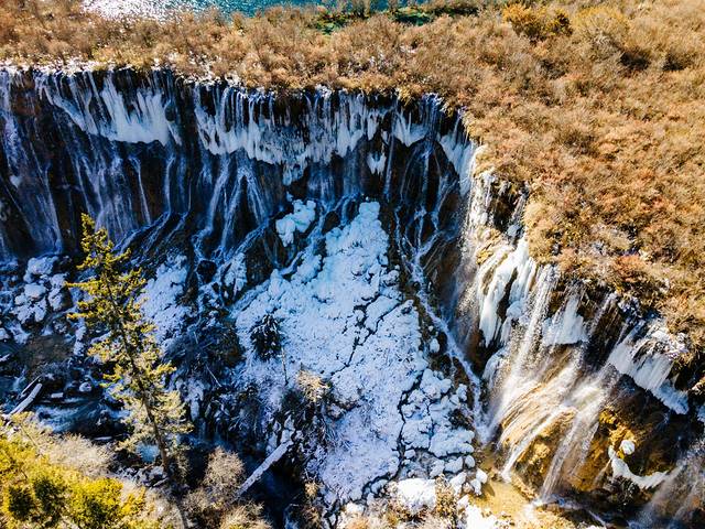 冬日九寨童话世界,九寨沟翠海蓝冰