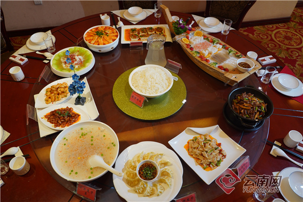 云南美食手工魔芋,云南富源特产魔芋