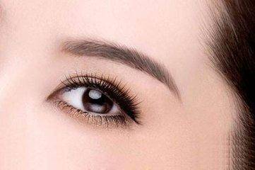 为什么你的双眼皮看起来不太自然,为什么我的双眼皮不稳定