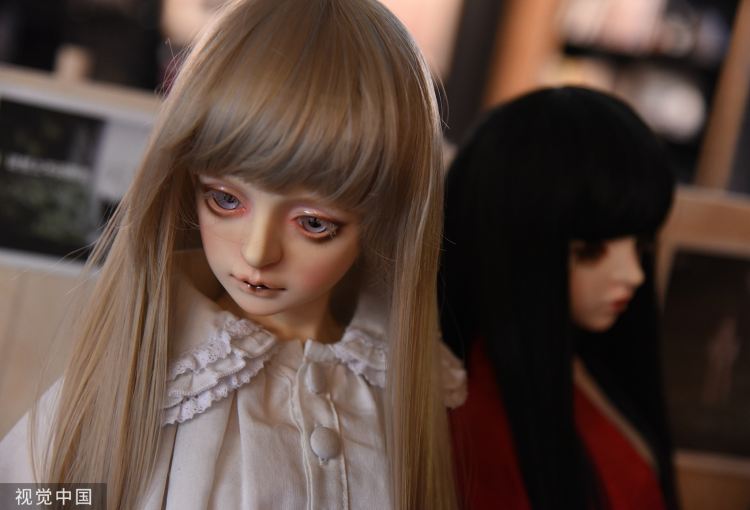 这些00后的账单，让打工人破防