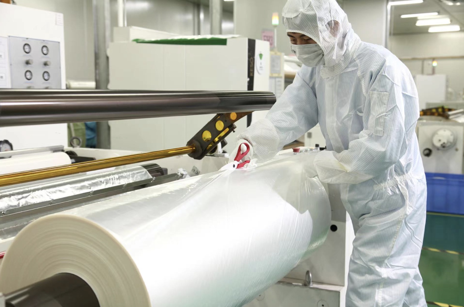 全球最大固态电池生产线投产利好,2023干法隔膜厂家排名