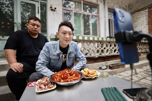 融媒·画像｜烧烤店的“月度账单”