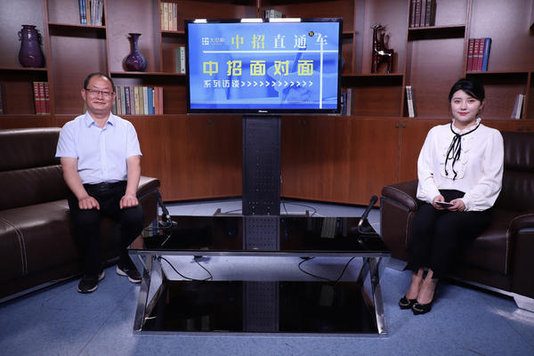 中招面对面丨河南省实验中学副校长李功毅：师资雄厚堪称梦之队吃透政策才能成功跻身心仪学校
