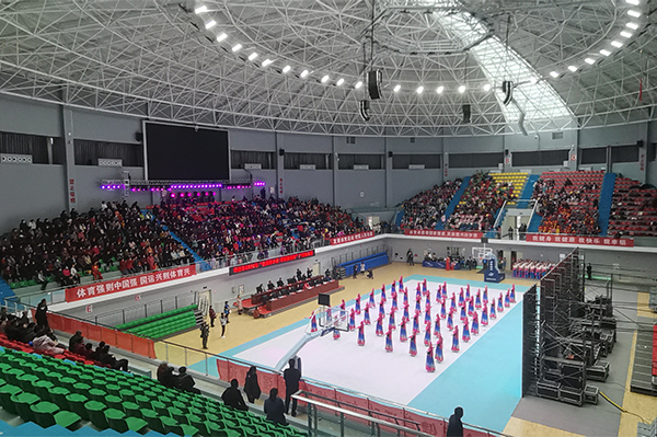 远山如黛近水含烟下一句,远山如黛近水含烟文案