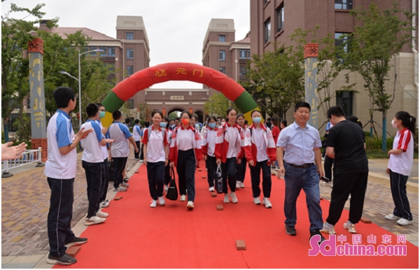 青春不散场扬帆再启航,青春不散场扬帆再启航演讲稿