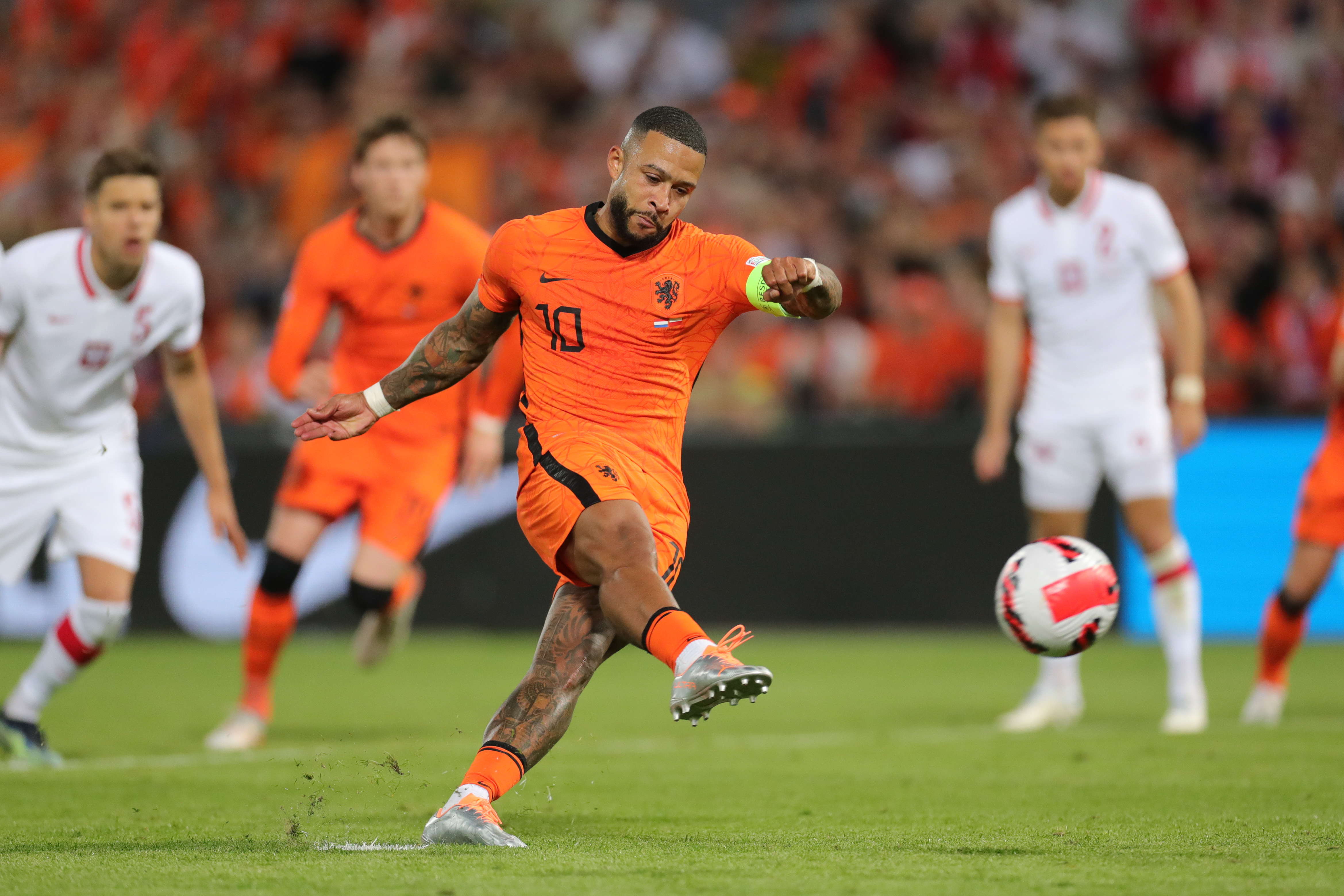 卡塔尔世界杯·32强巡礼｜范加尔三度挂帅荷兰队期待重振雄风