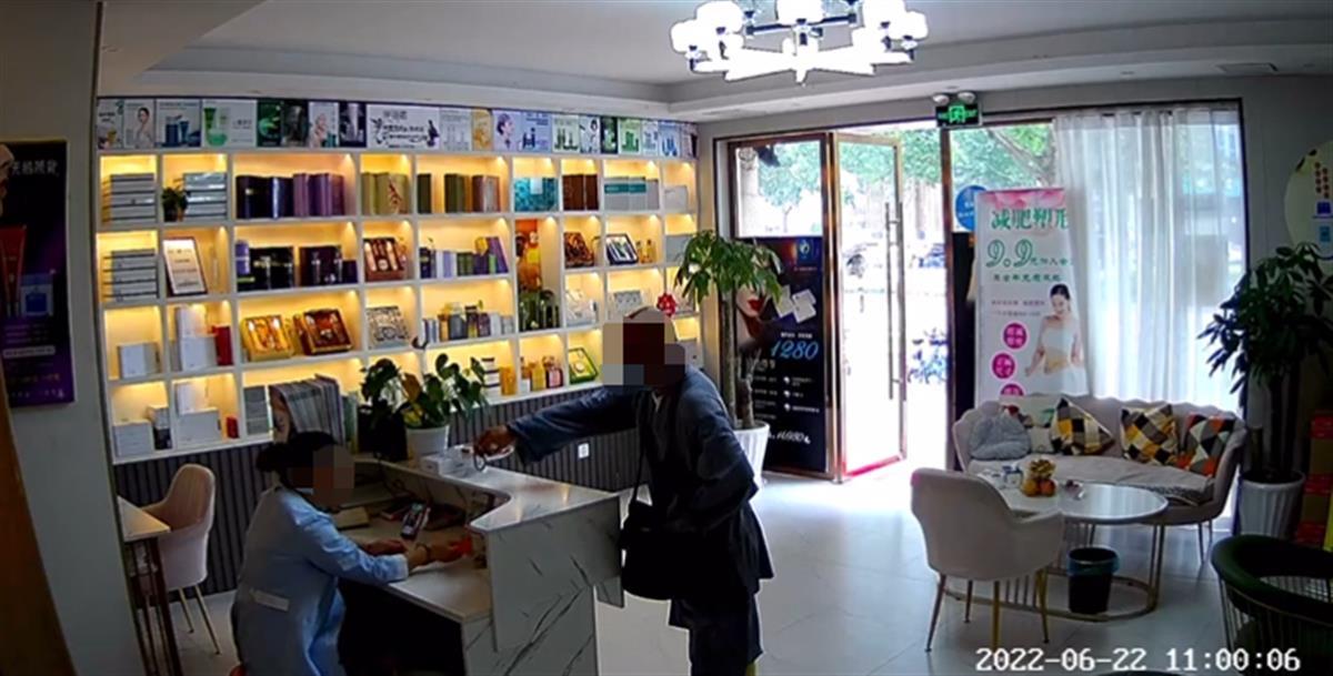 杭州一女士称疑被和尚下药，背痛手抽筋！*魂迷**的药真的存在吗？