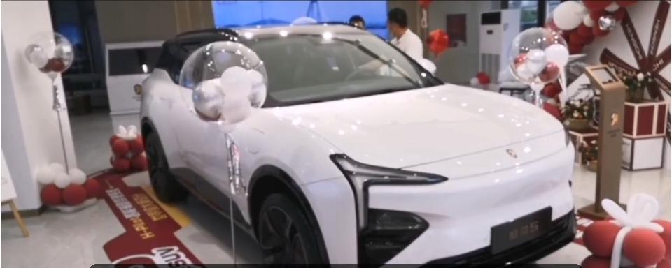 恒大汽车恒驰5正式量产你敢买吗,恒大造车又有新一步恒驰华丽现身