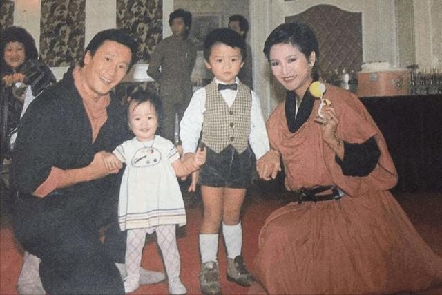 85岁谢贤获封金像奖影帝,85岁谢贤获影帝视频