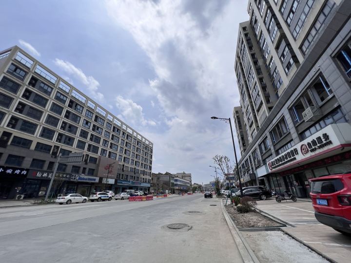 吴菊萍事迹视频,吴菊萍的事迹作文素材