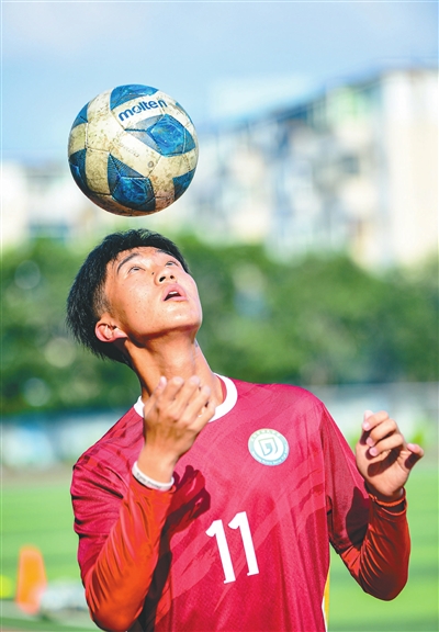 一个少年的足球梦,一名普通体育教师的篮球梦