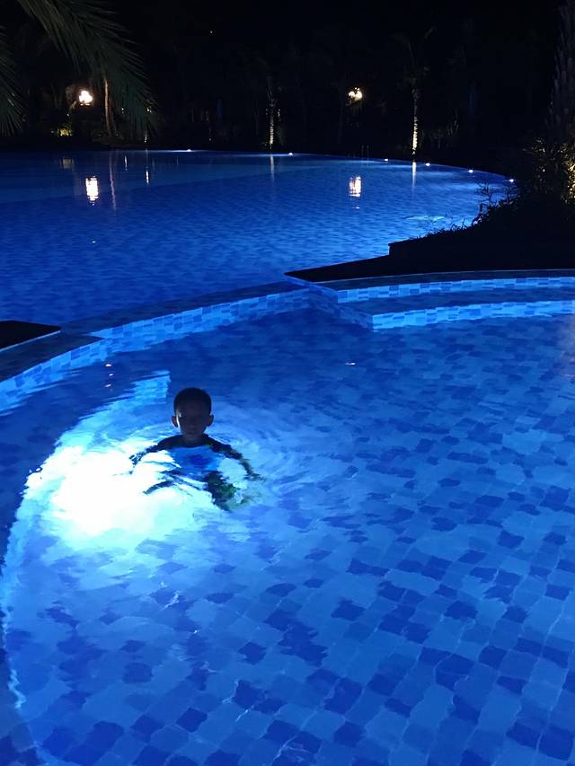 芽庄之旅姐妹情深,芽庄之旅十月