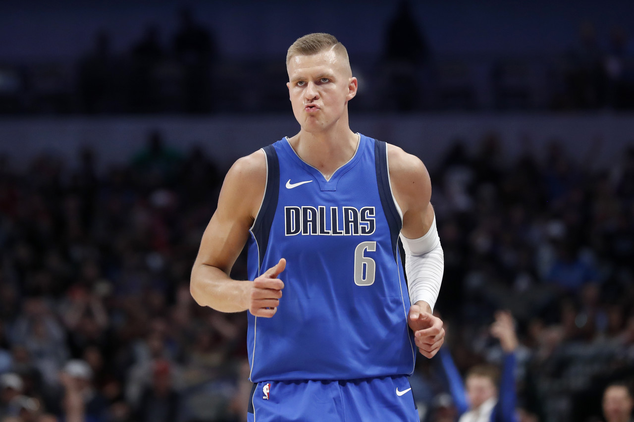 盘点｜B/R评五笔灾难*交性**易：凯网2013年大交易居首威少两度上榜