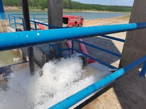 气象局人工降雨火箭弹,降雨无人机