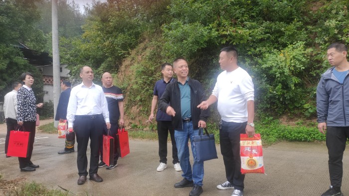 工商联商会慰问,工商联春节慰问企业家