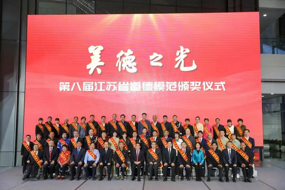 苏州一座充满江南小调的城市,苏州是一座园林城市的作者