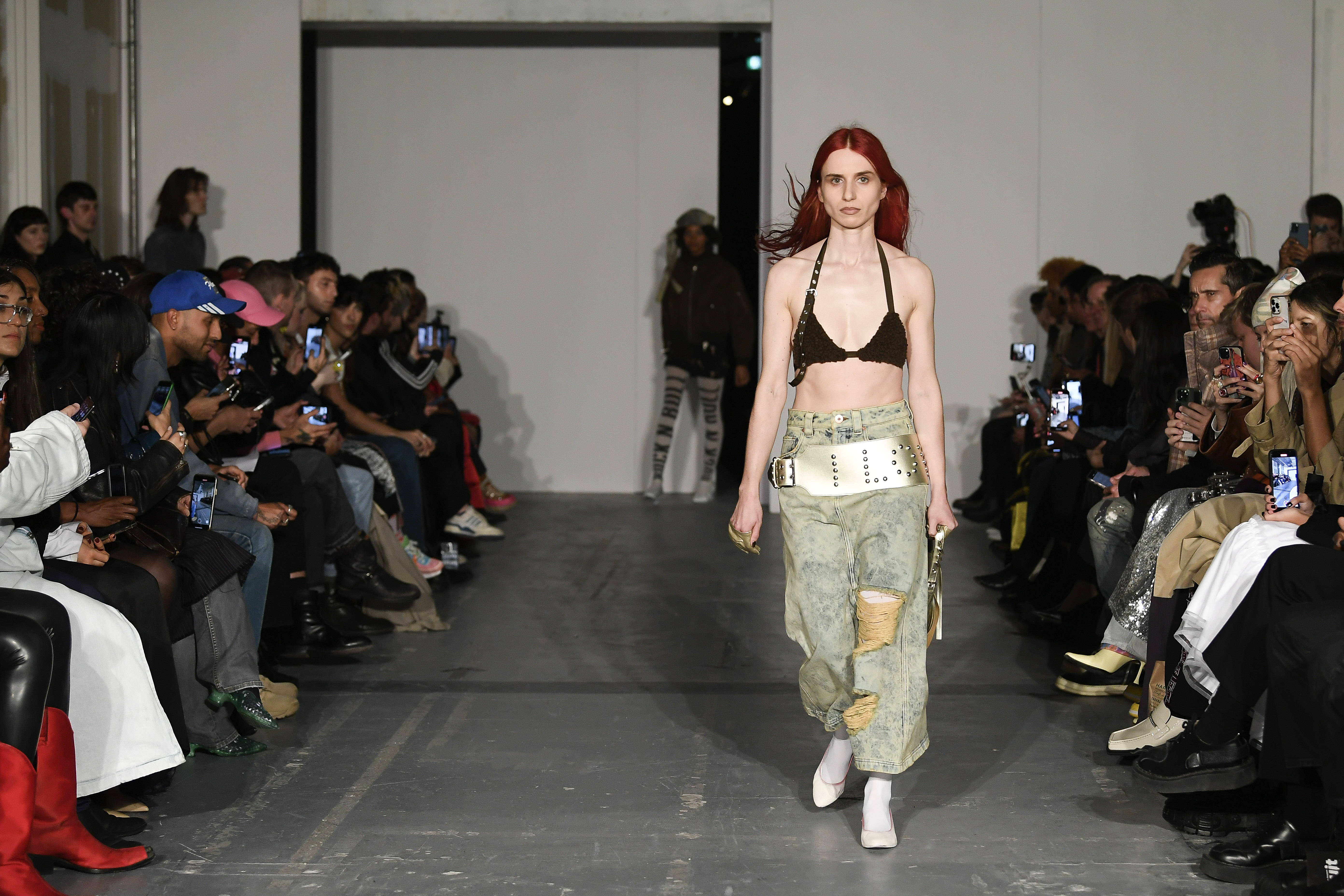 （外代二线）巴黎时装周——Vaquera品牌时装秀