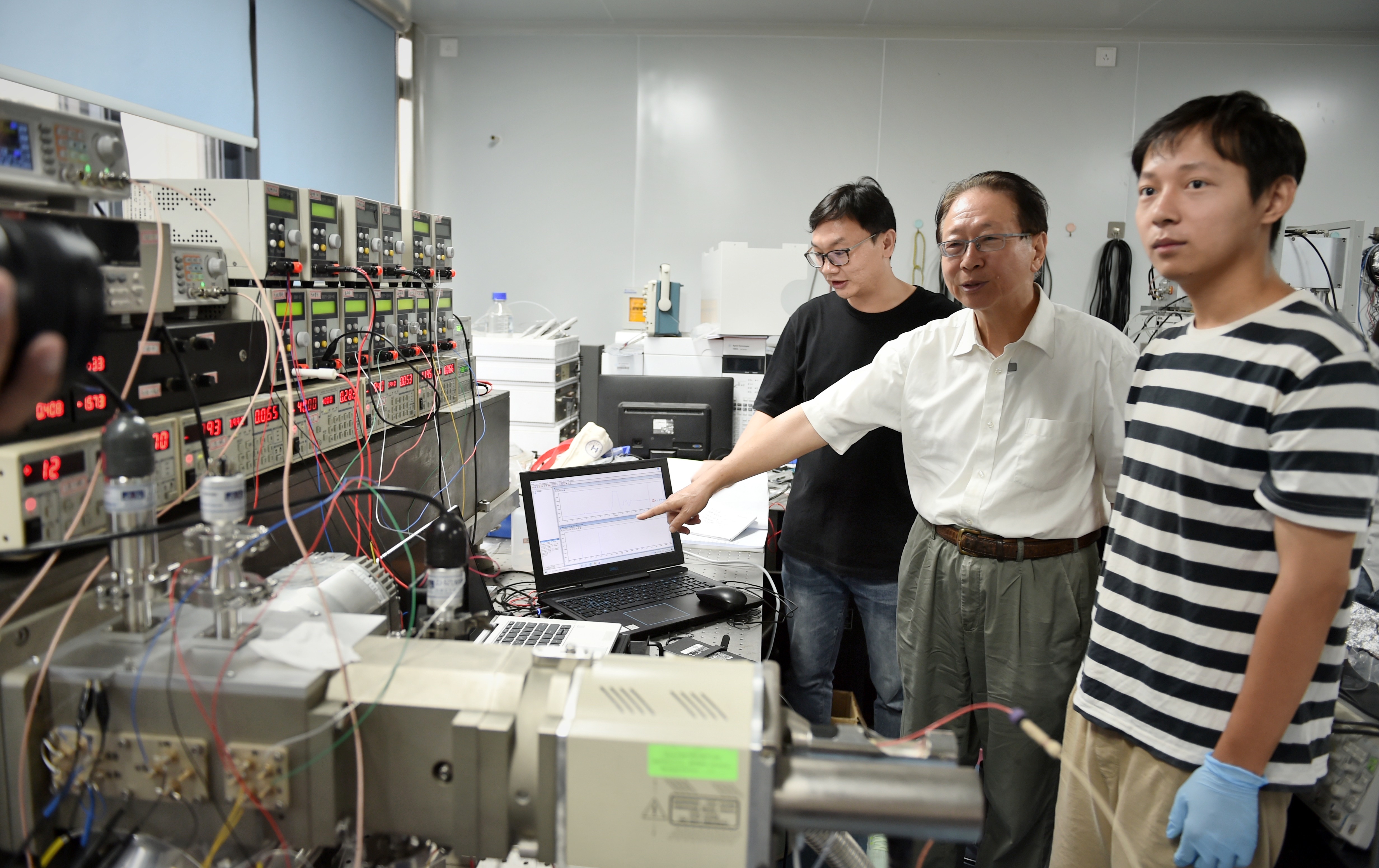 绉戞妧鑷珛绉戞妧鑷己,绉戞妧鑷珛鑷己