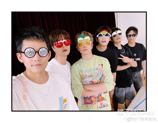 人变得越来越黄是怎么回事,为什么人的精神面貌会变