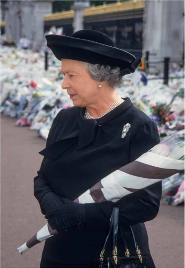 英国女王的一生书籍,英国女王的传奇一生