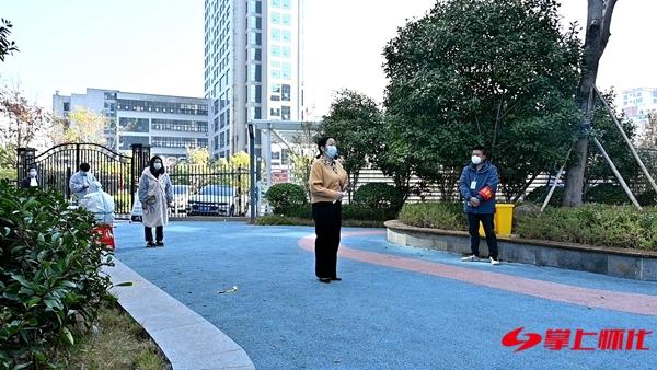 社区开展无疫社区创建工作,小网格筑牢抗疫大防线