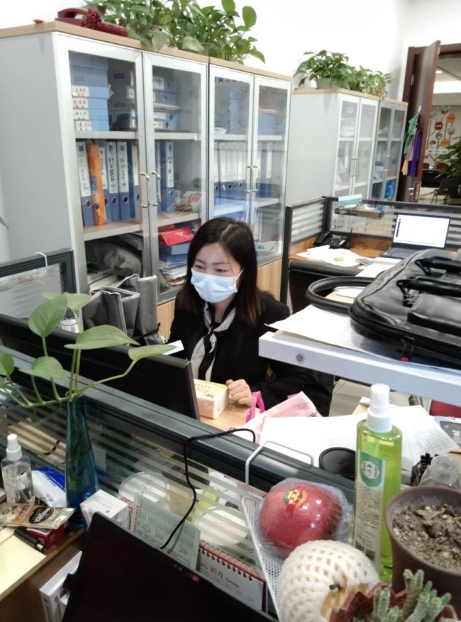 疫无反顾大爱绵长抗疫征文,义无反顾巾帼担当