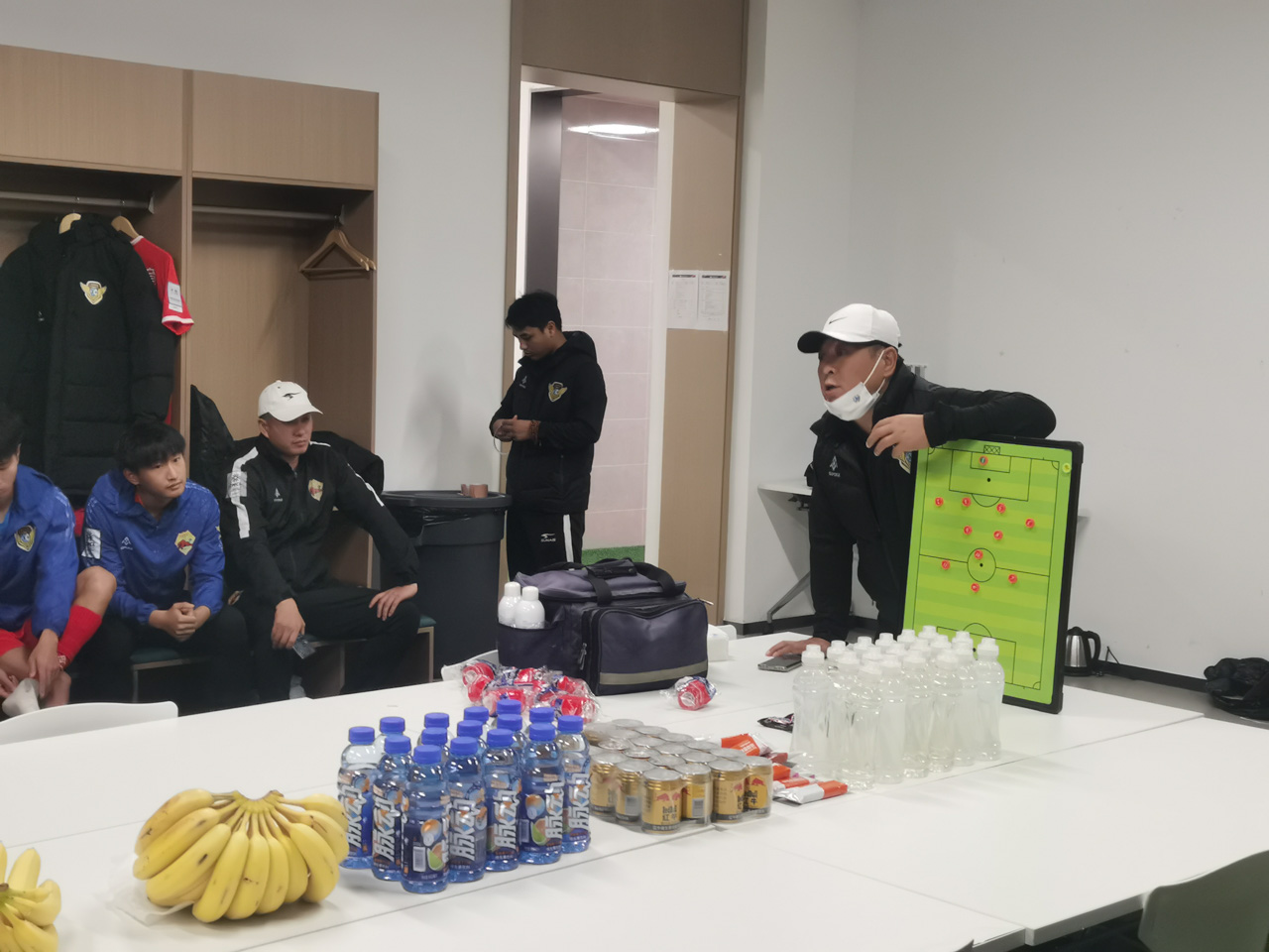 借壳击败北京国安，姚军和他的“流浪足球队”