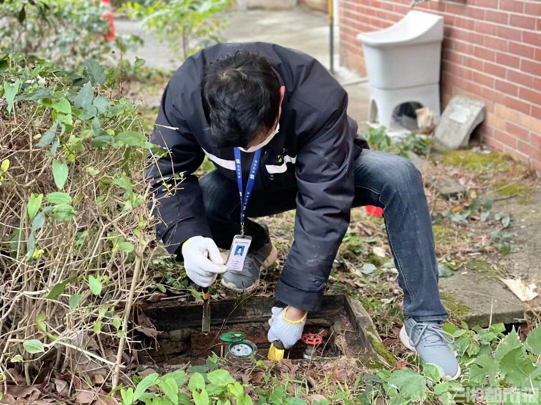 怎么知道是水表冻了还是水管冻了,寒潮天气水表防护通知
