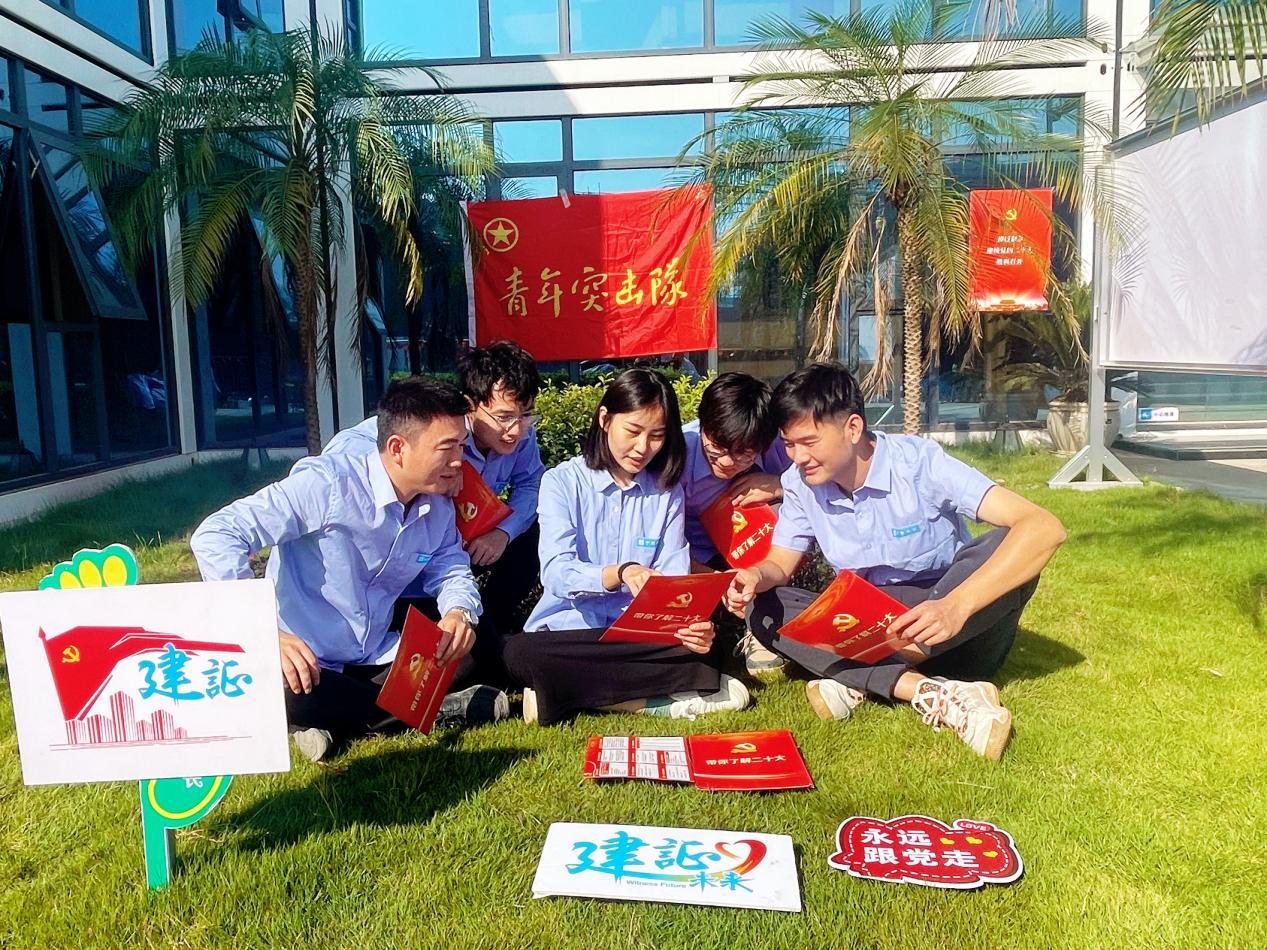 深入一线做宣讲传递精神到基层,推动党的二十大精神进机关