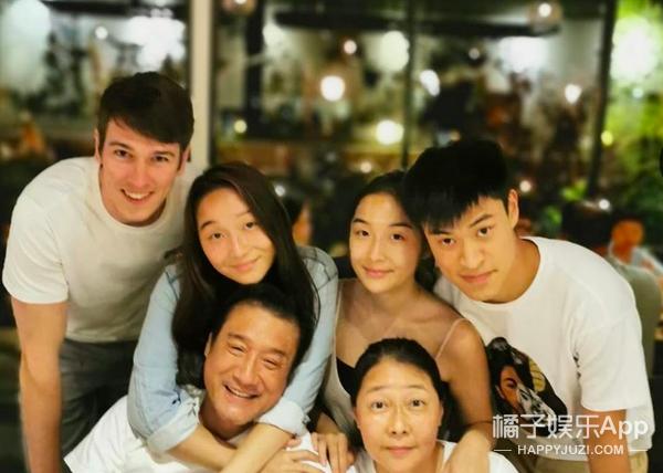 还记得港星上山诗钠吗？女儿生活如此丰富