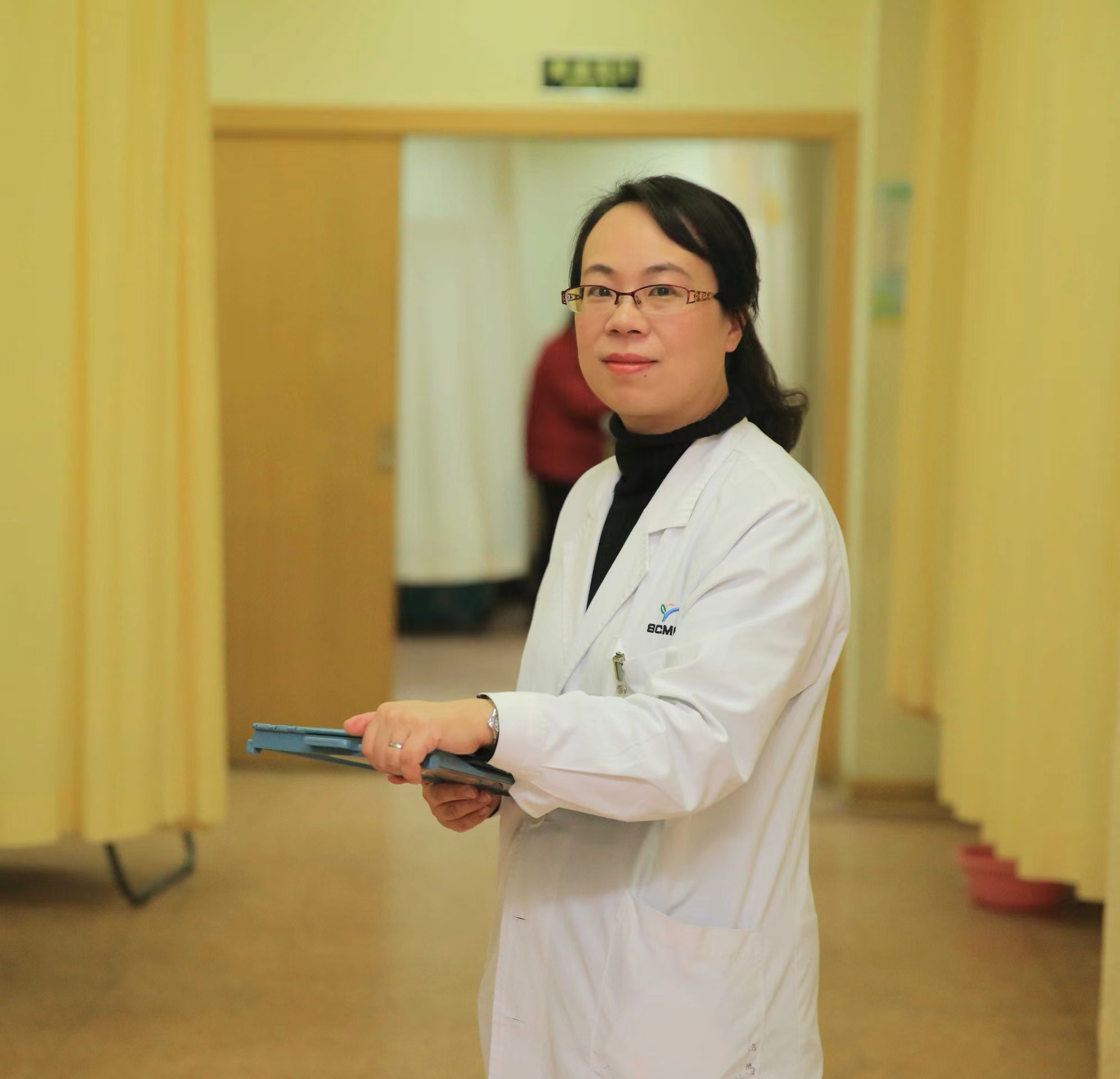 中国儿童新冠感染重症几率高,儿童新冠专家