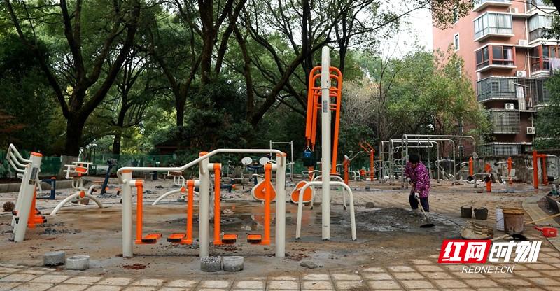 北湖公园新增健身器械,北湖公园全民健身