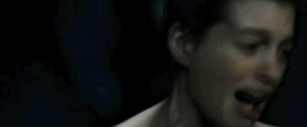 从公主变女王,安妮海瑟薇电影超燃视频