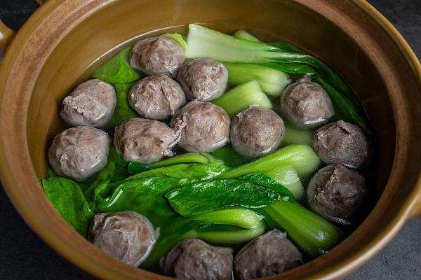 莴笋是发物吗什么病人不能吃,老公鸡是发物吗哪些人不能吃