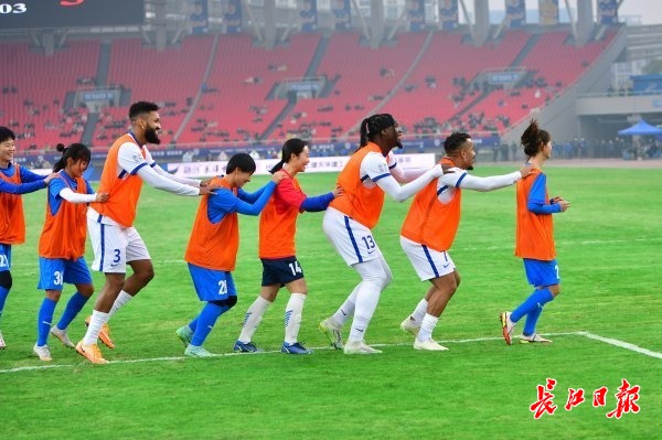 三镇夺冠视频,三镇超级杯夺冠