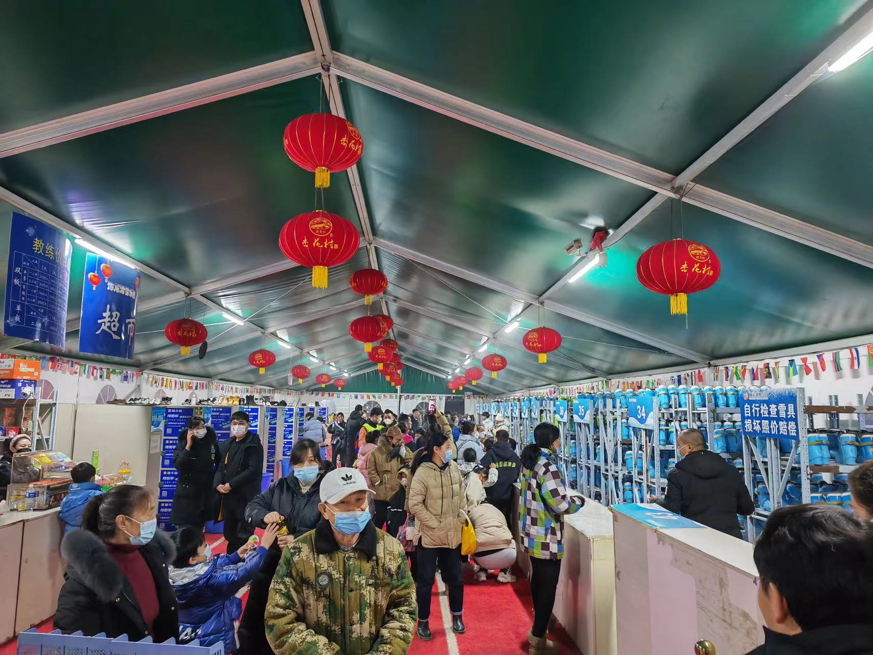 郑州大雪滑雪,冬天在哪滑雪好郑州