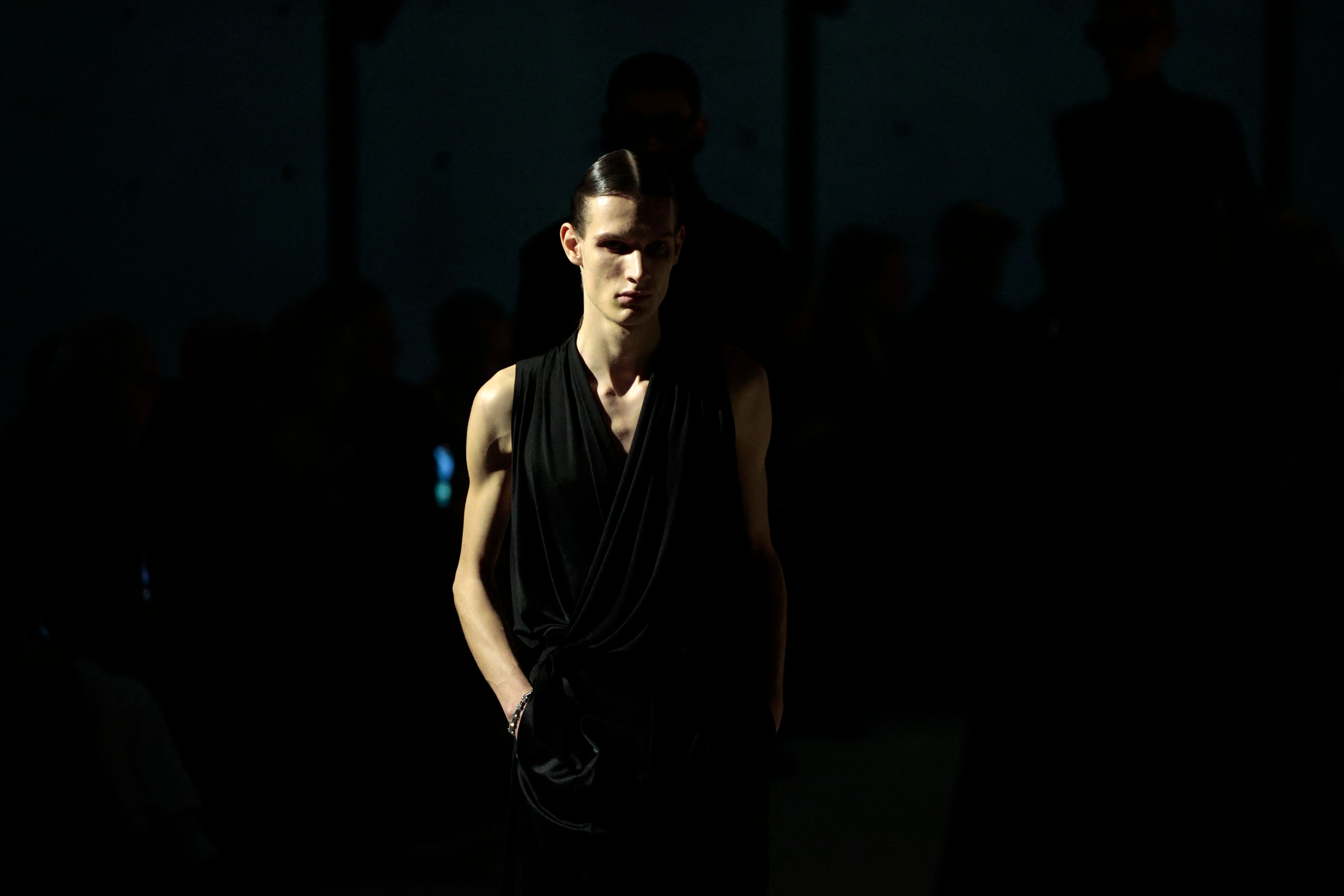 圣罗兰巴黎时装周男装,巴黎时装周圣罗兰男装