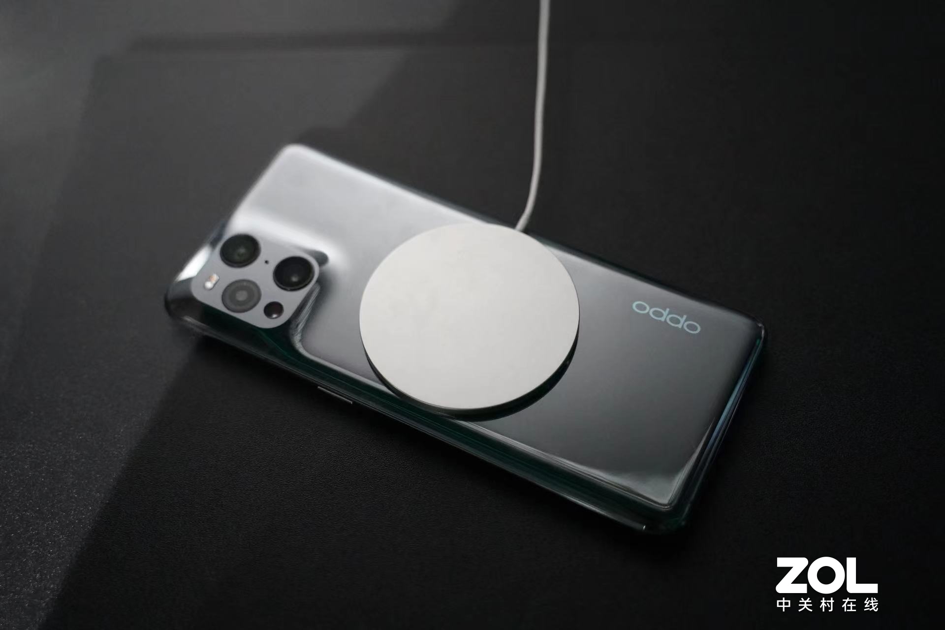 苹果Magsafe外接电池拆解,苹果magsafe磁吸电池有必要买吗