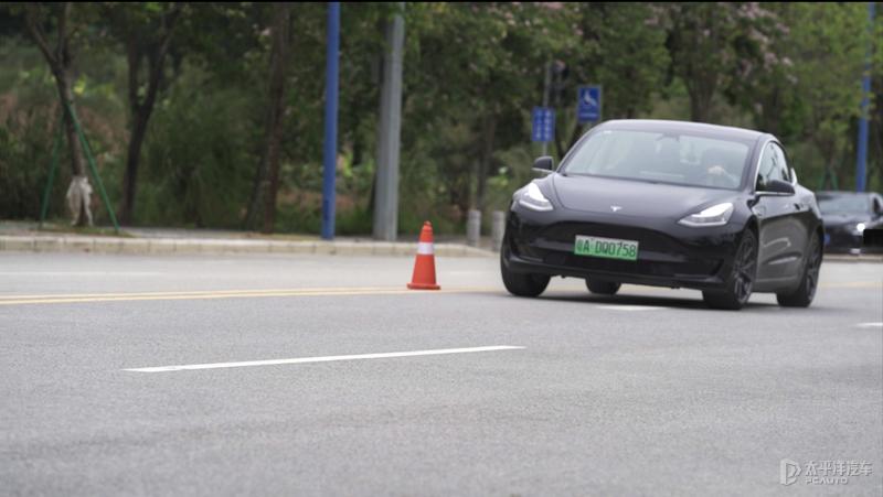 model3用的是ev专用轮胎吗,model3pzero轮胎