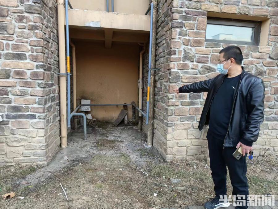 半岛调查丨又起波澜！小区物业经理与业主肢体冲突，致对方三根肋骨骨折，一审获刑八个月