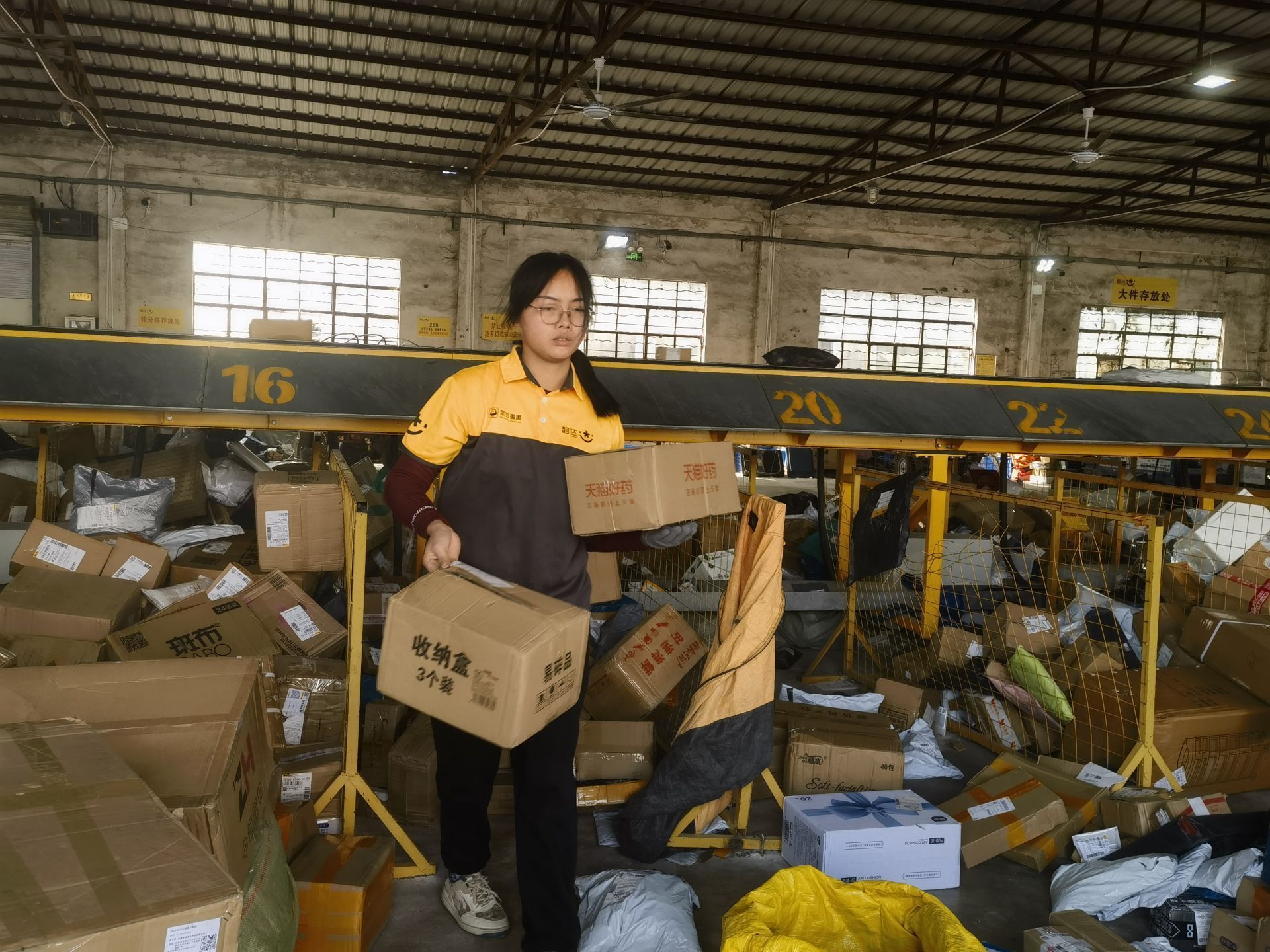 深圳这项业务全国第三，就靠这群人的“狂飙”