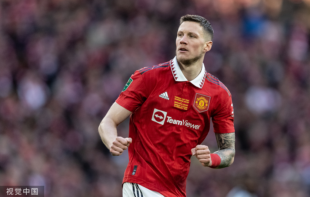 曼联时隔六年再夺冠军，主帅滕哈赫：下一个已经在路上了