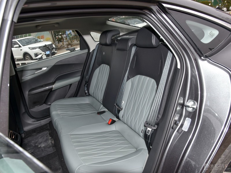 长安逸达上市售8.79万起,长安颐达新车上市四重礼