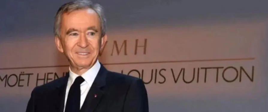 LVMH老板考察韩国市场；日本象印将致力于餐饮和外卖业务；钟薛高成为百度文心一言生态合作伙伴|日报