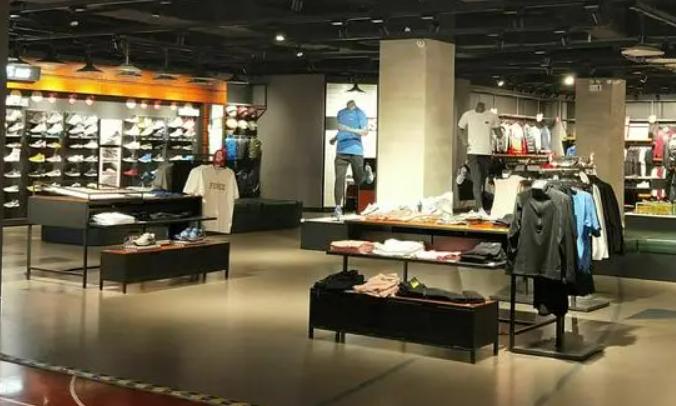 运动鞋服市场份额,2018中国运动鞋服市场份额比较