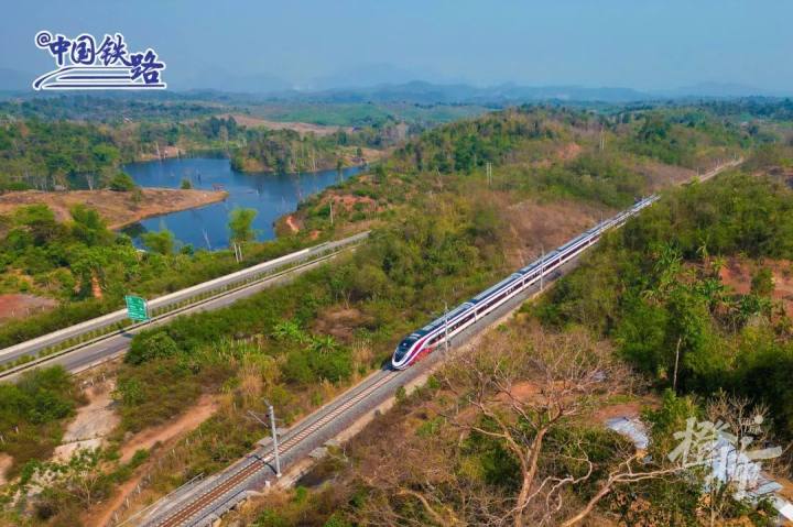 云南去老挝火车票怎么订,云南到老挝高铁在哪订票